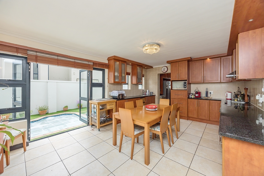 5 Bedroom Property for Sale in Big Bay Western Cape